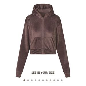 SKIMS Velour Hoodie in Amethyst